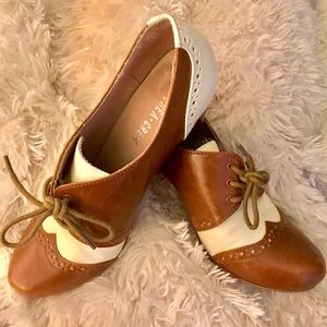 Chelsea Crew Oxford Heels